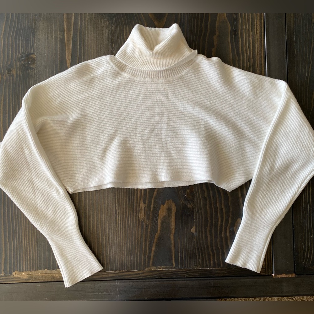 Cropped sweater